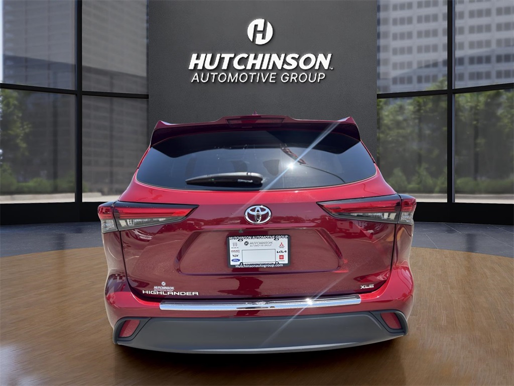 2023 Toyota Highlander XLE photo 6
