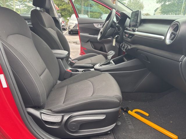 2023 Kia Forte LXS photo 11