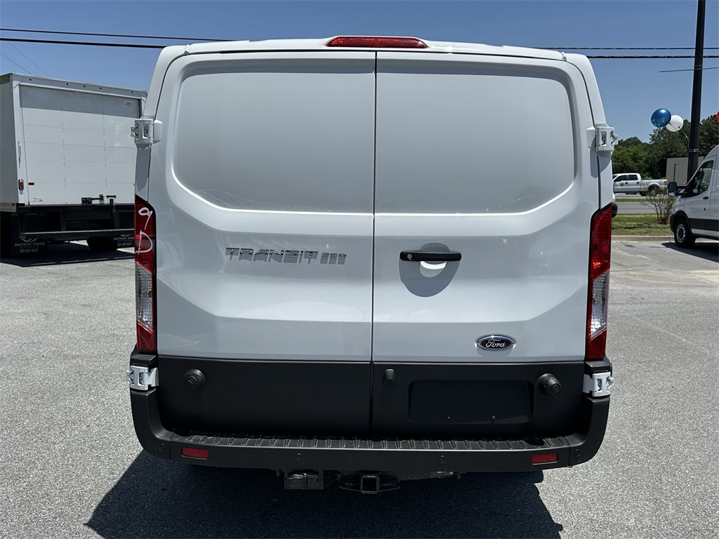 2025 Ford Transit Cargo Van photo 4