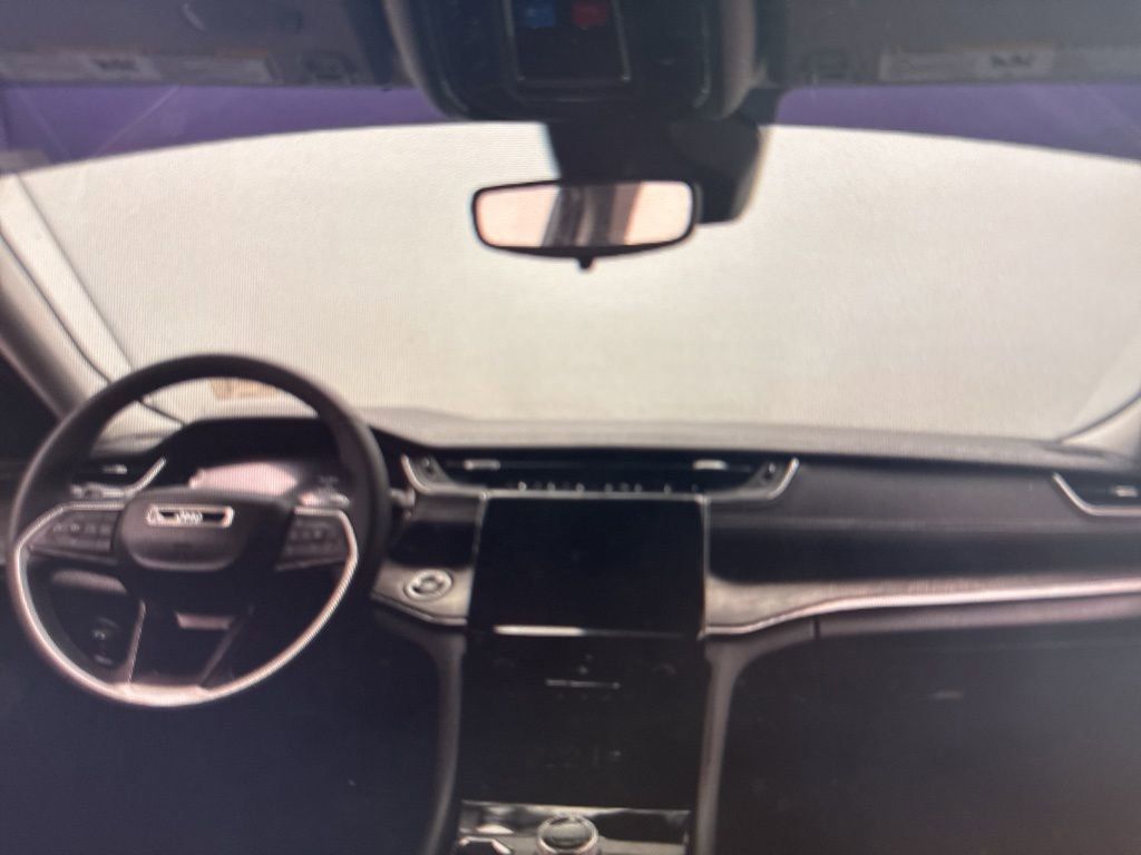 2023 Jeep Grand Cherokee Limited photo 6