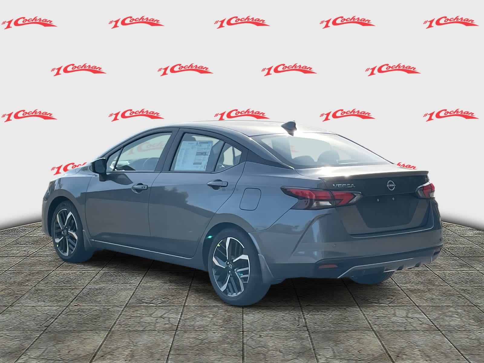 2025 Nissan Versa SR photo 5