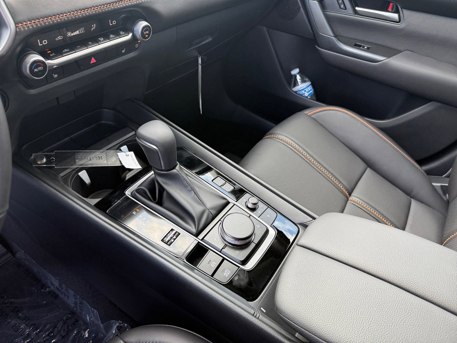 2025 Mazda CX-50 Premium photo 13