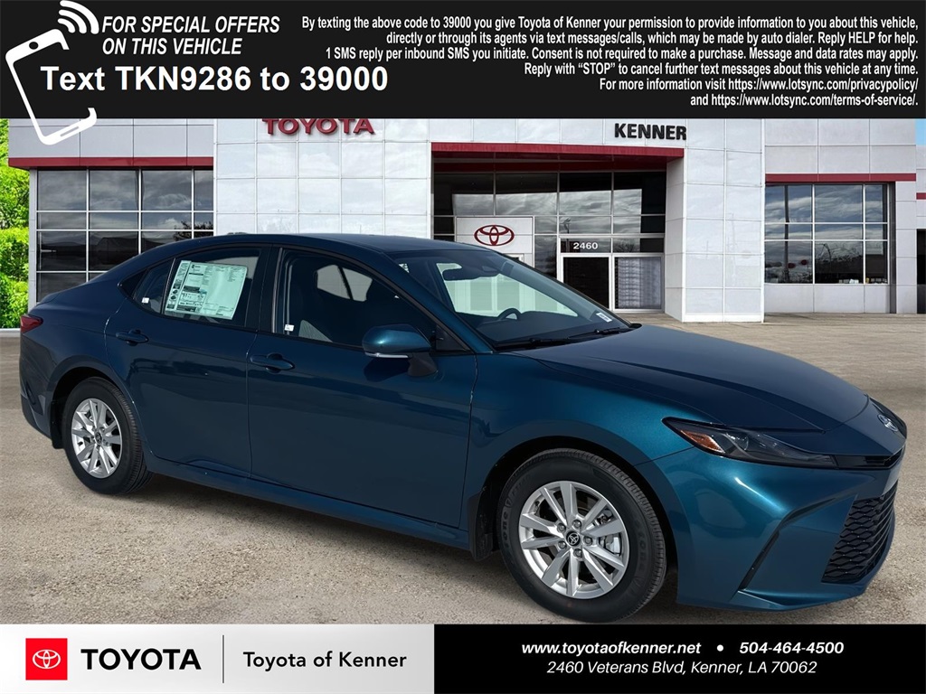 2026 Toyota Camry LE's photo