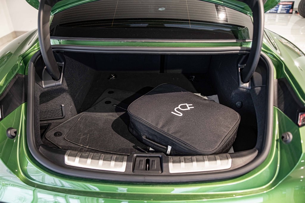 2023 PORSCHE TAYCAN - Image 17