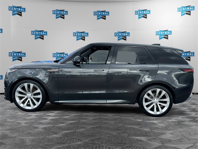 2023 Land Rover Range Rover Sport SE photo 2