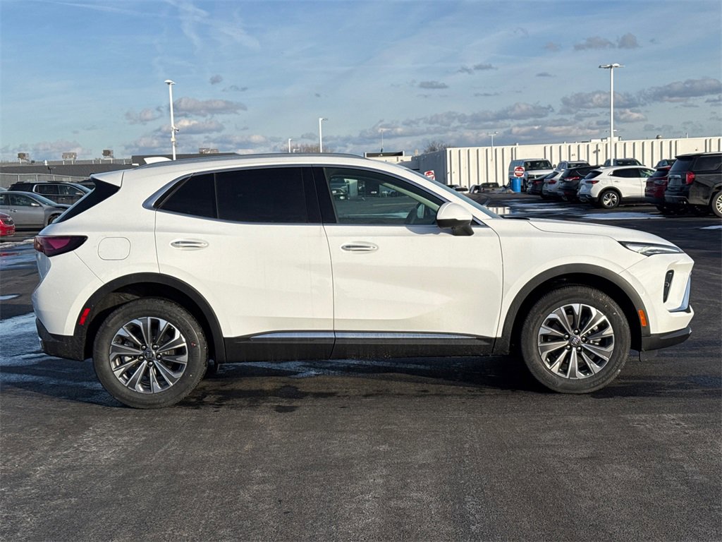 2025 BUICK ENVISION - Image 8