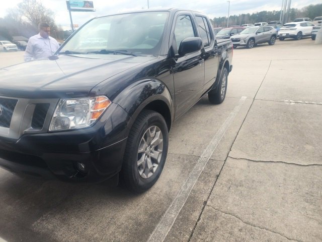 2020 Nissan Frontier SV's photo