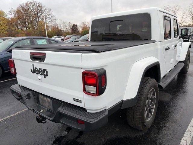 2021 Jeep Gladiator Overland photo 2