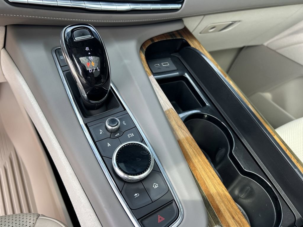2021 Cadillac Escalade Premium Luxury Platinum photo 25