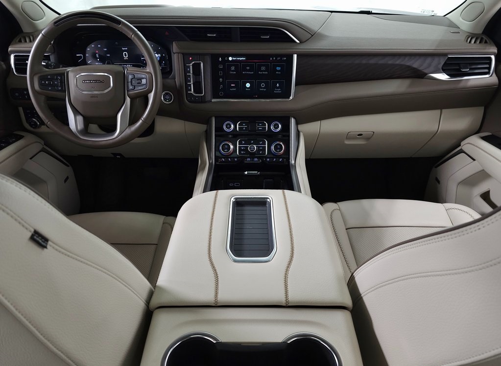 2023 GMC YUKON - Image 11