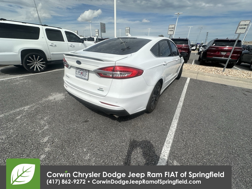 2019 Ford Fusion SE photo 8