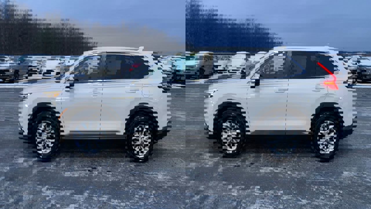 2025 Honda CR-V LX photo 4