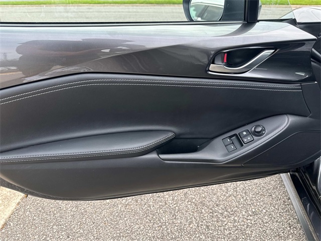2024 Mazda MX-5 Miata Miata Grand Touring photo 17