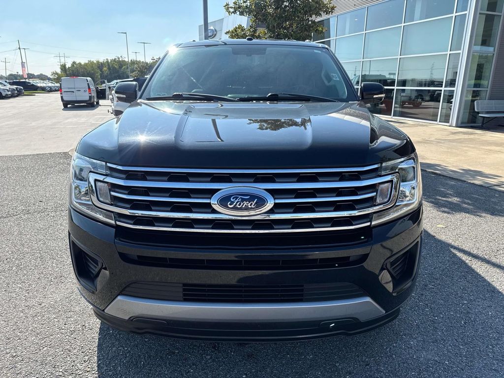 2019 Ford Expedition XLT photo 2