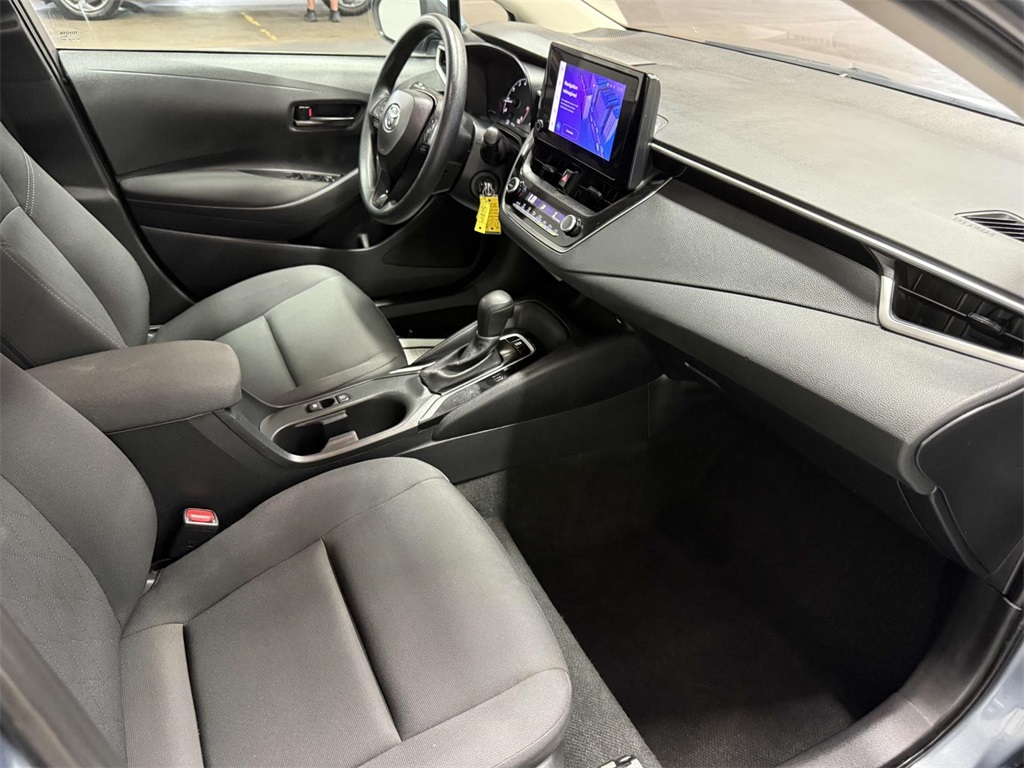 2024 Toyota Corolla LE photo 24