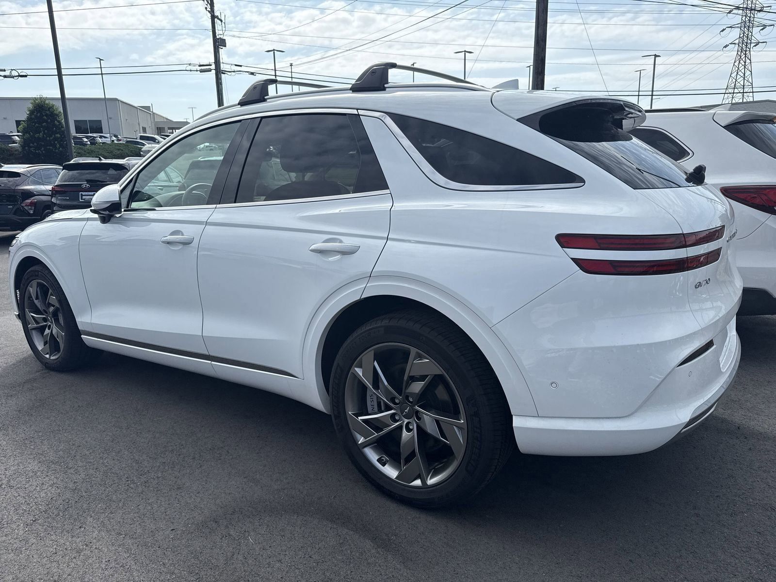 2024 Genesis Electrified GV70 Advanced photo 5