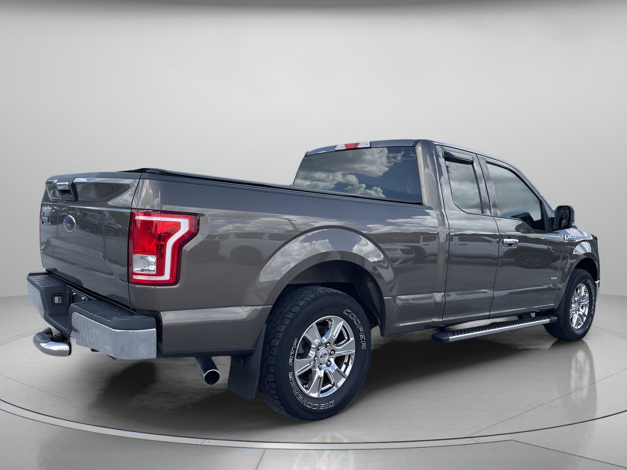 2015 Ford F-150 XLT photo 3