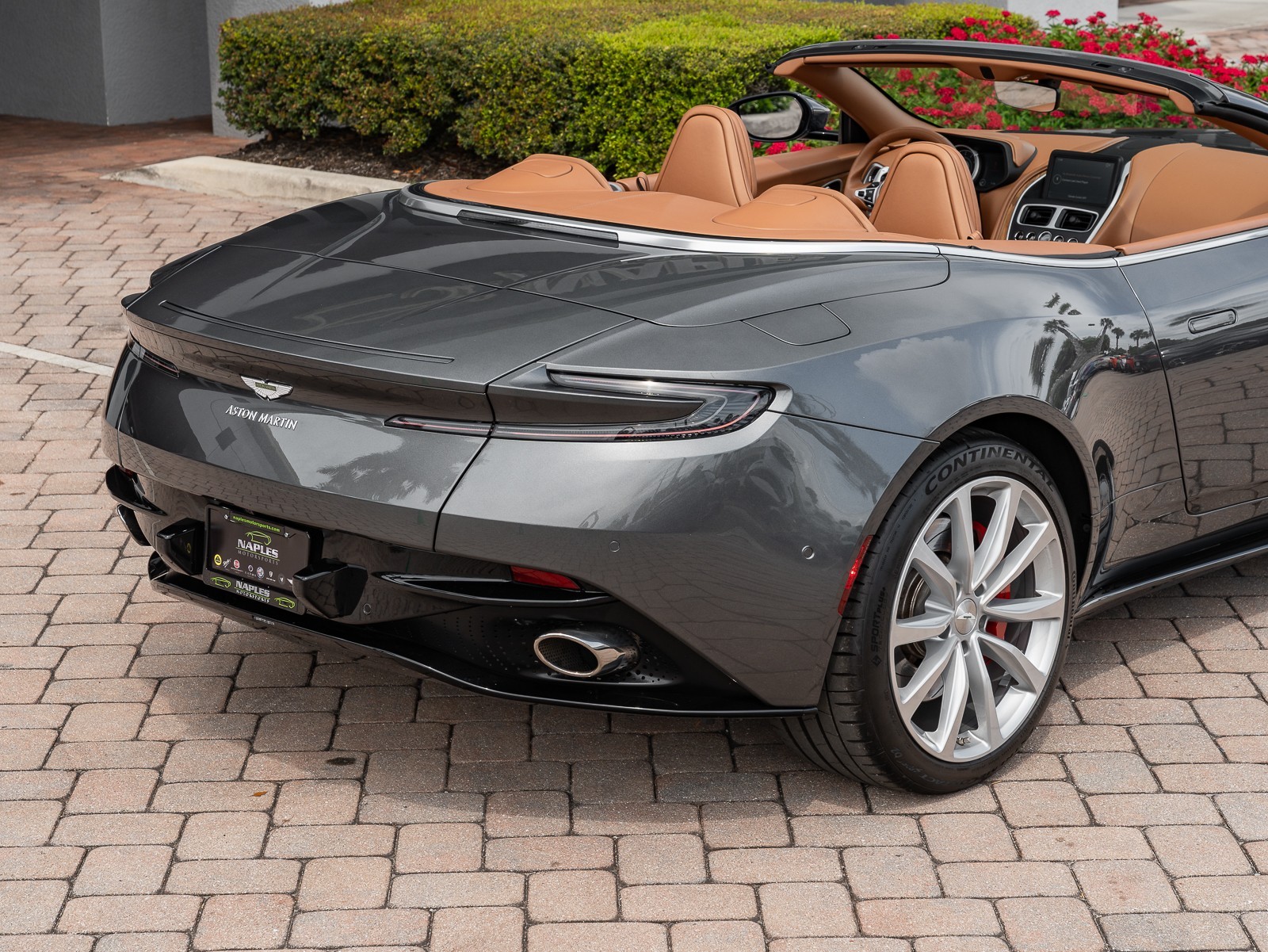 2019 Aston Martin DB11 AM5 photo 3