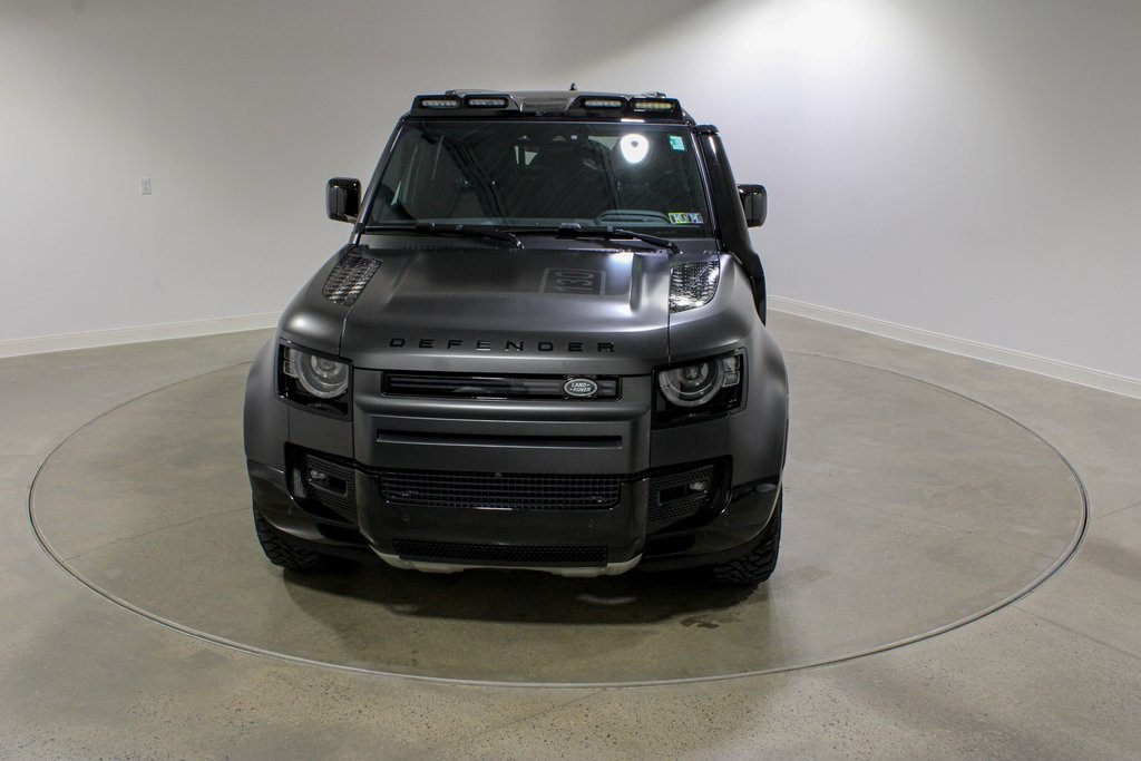 2024 Land Rover Defender 130 V8 photo 8