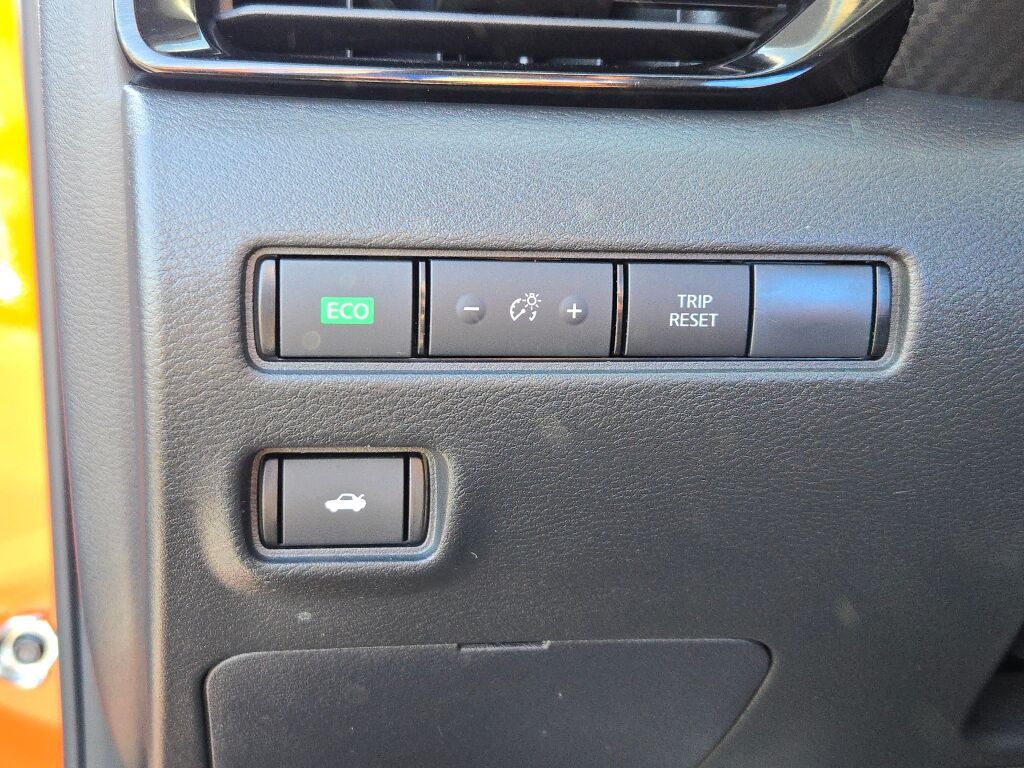2024 Nissan Sentra SR photo 18