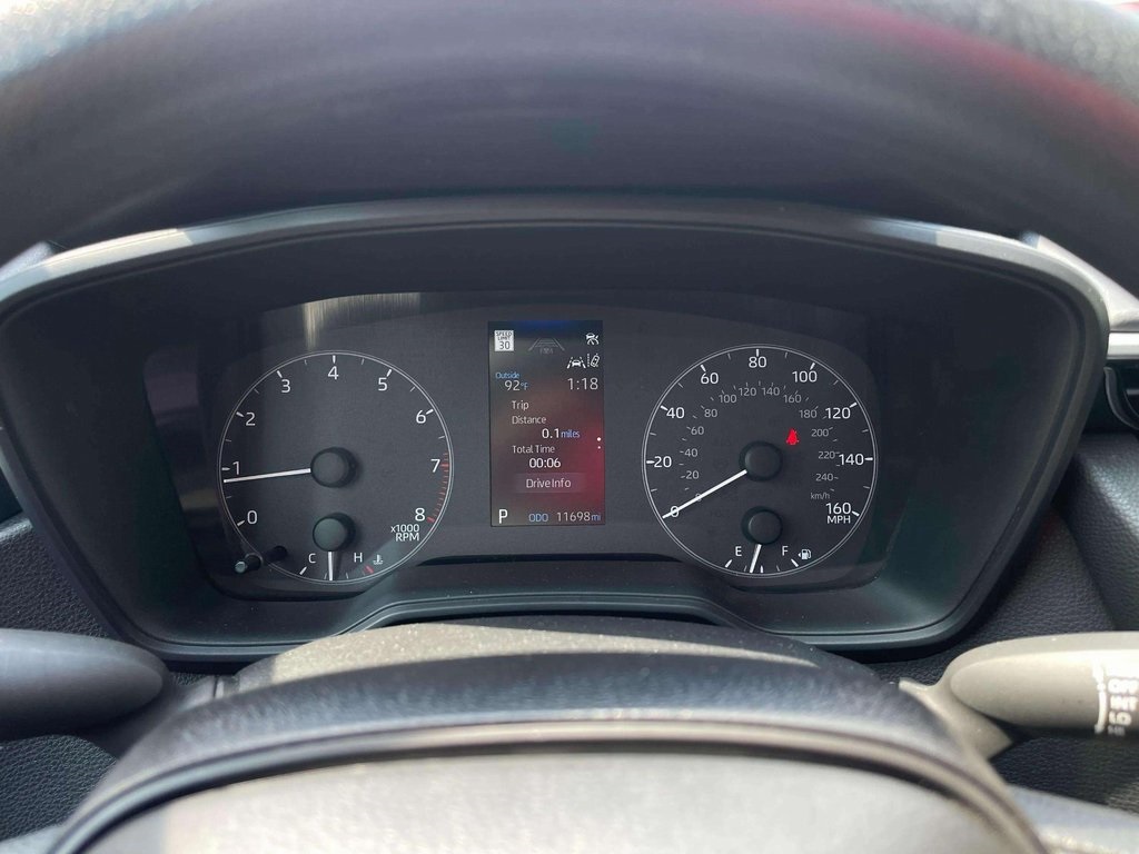2025 Toyota Corolla LE photo 13