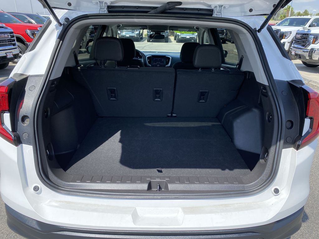 2024 Gmc Terrain SLE photo 24