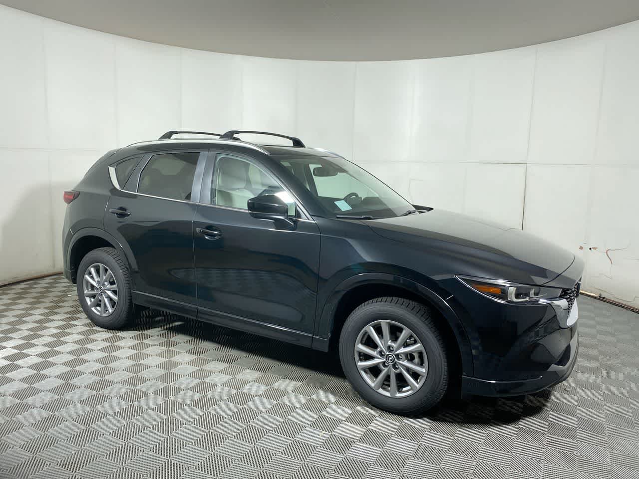 2025 Mazda CX-5 2.5 S Preferred photo 2