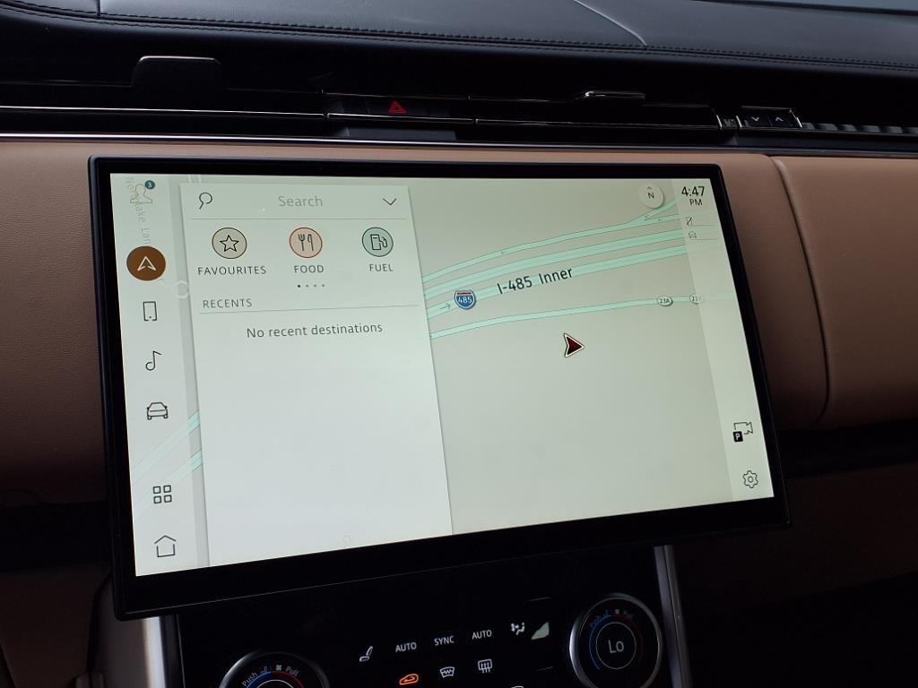 2023 Land Rover Range Rover SE photo 11