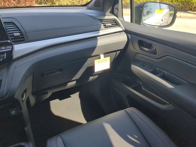 2026 Honda Odyssey photo 12