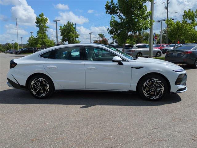 2025 Hyundai Sonata SEL Convenience photo 3