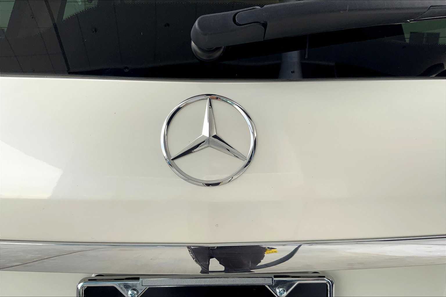 2017 Mercedes Benz GLS 450 4MATIC photo 8