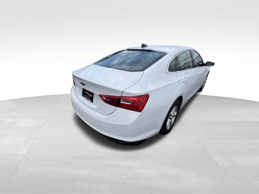 2024 Chevrolet Malibu LS photo 2