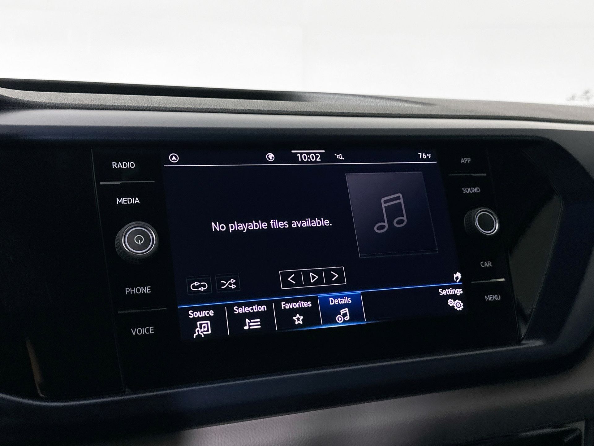 2022 Volkswagen Taos SE photo 12