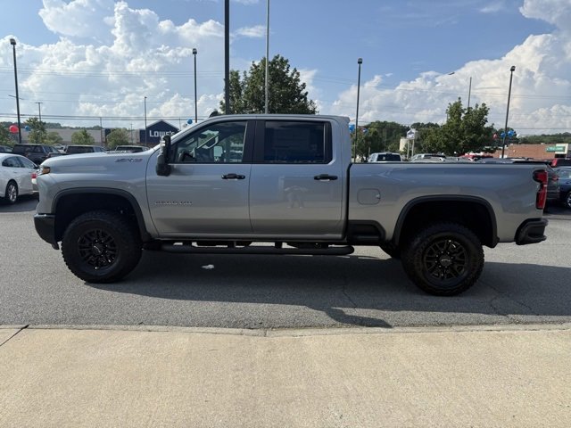 2025 Chevrolet Silverado 2500HD ZR2 photo 6