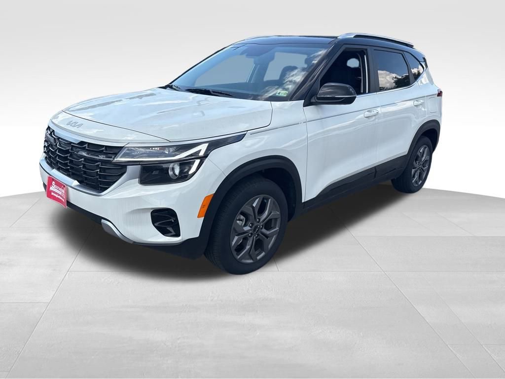 2024 Kia Seltos SX photo 3