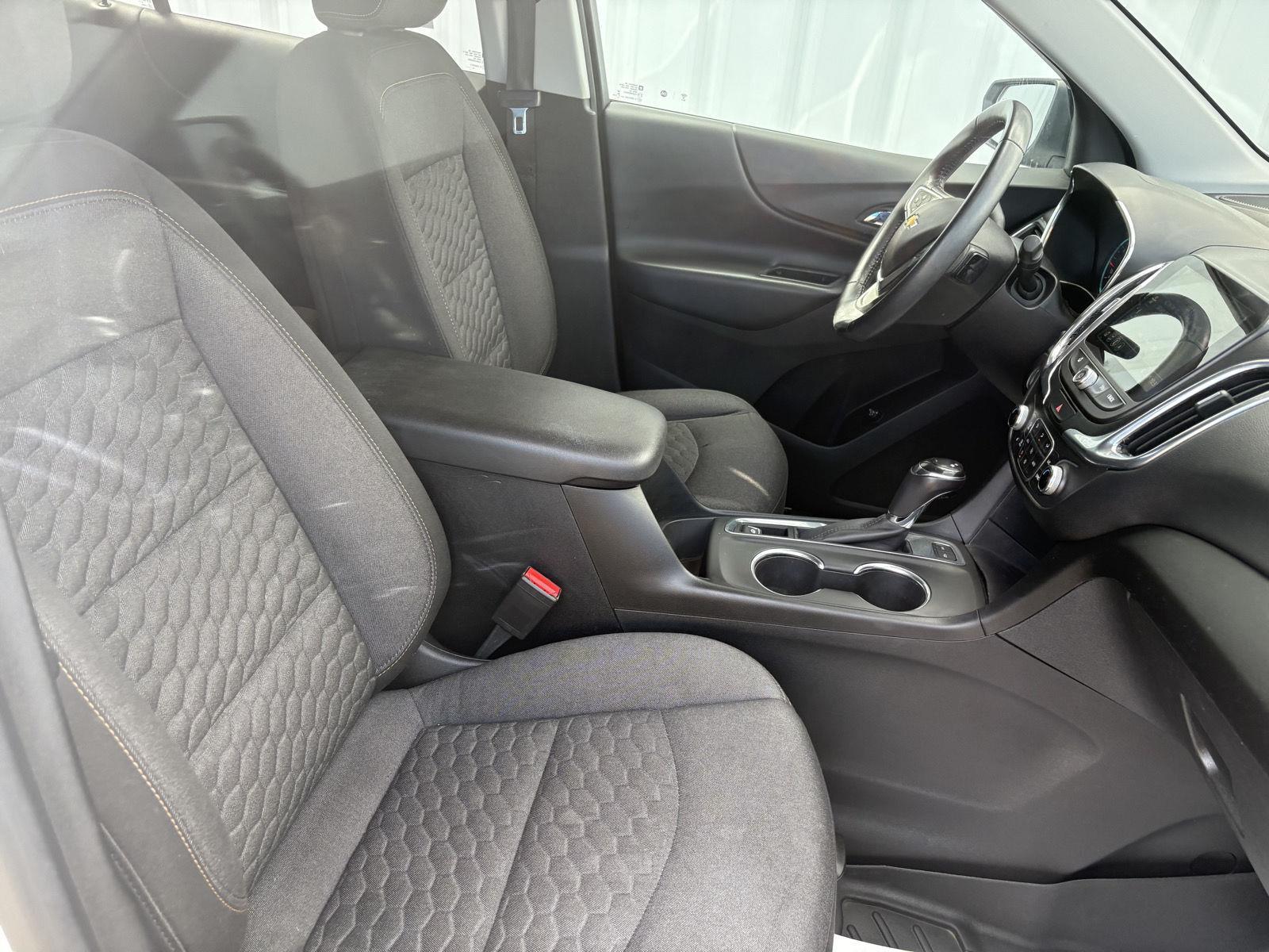 2019 Chevrolet Equinox LT photo 25