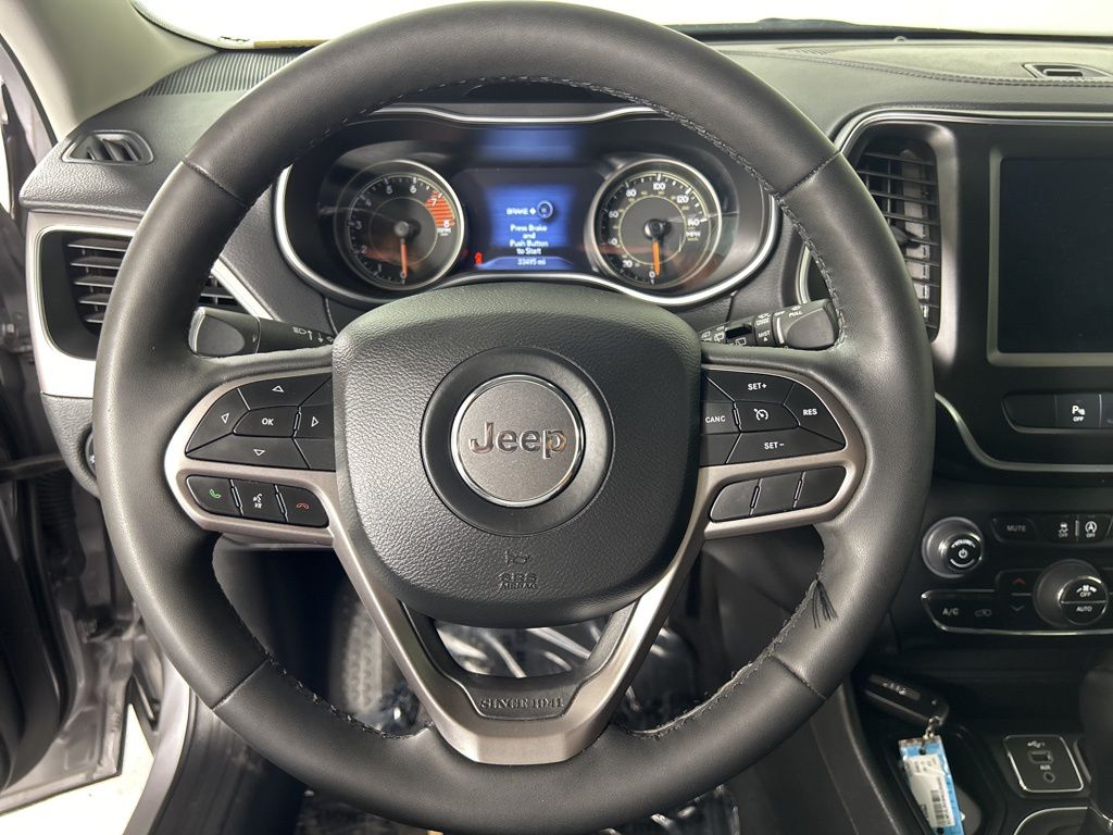 2021 Jeep Cherokee Latitude Lux photo 28