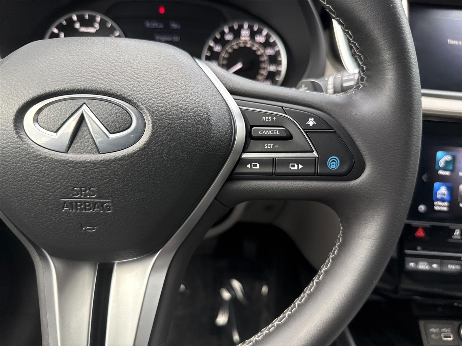 2024 Infiniti QX50 Luxe photo 9