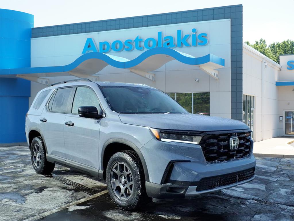 2025 Honda Pilot TrailSport's photo