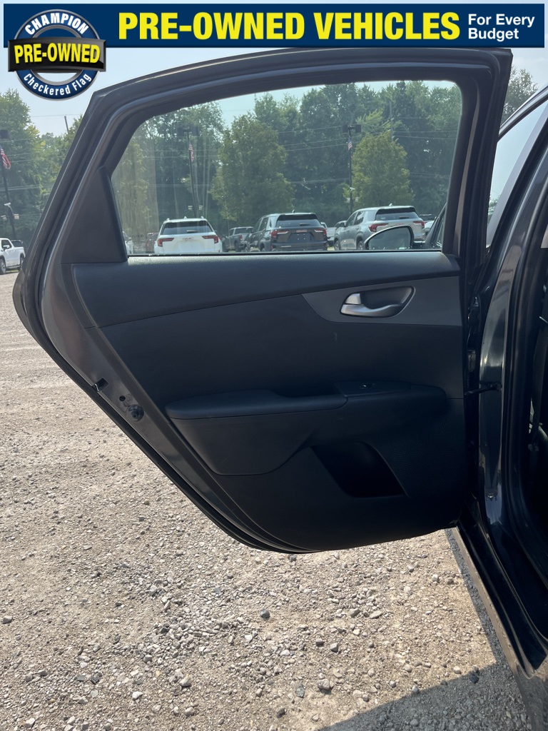 2021 Kia Forte LXS photo 14