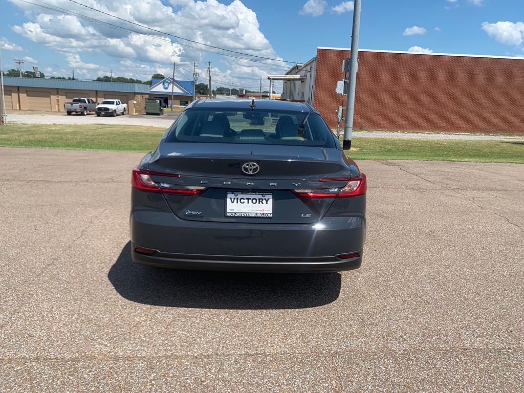 2025 Toyota Camry LE photo 6