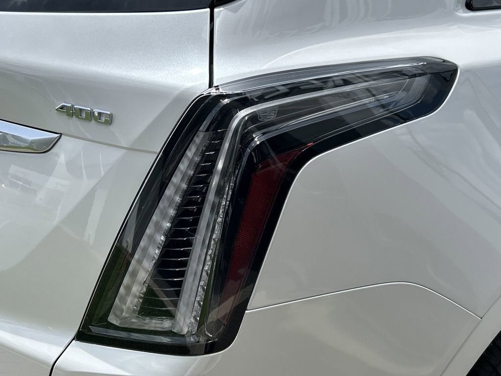 2025 Cadillac XT5 Sport photo 8