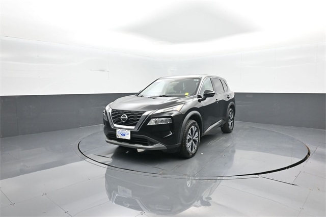 2021 Nissan Rogue SV photo 3
