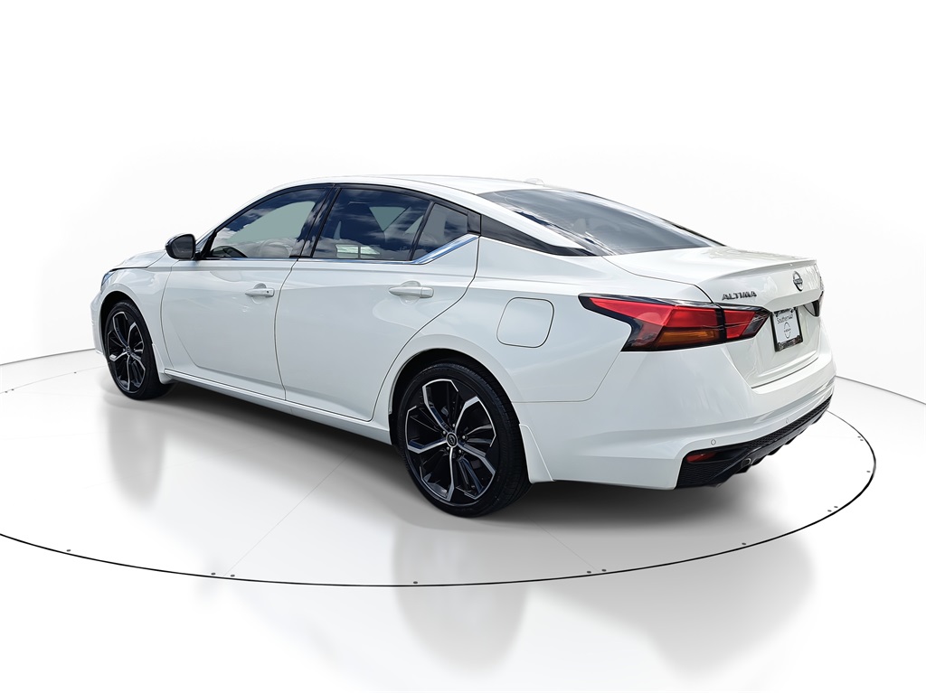 2025 Nissan Altima 2.5 SR photo 5