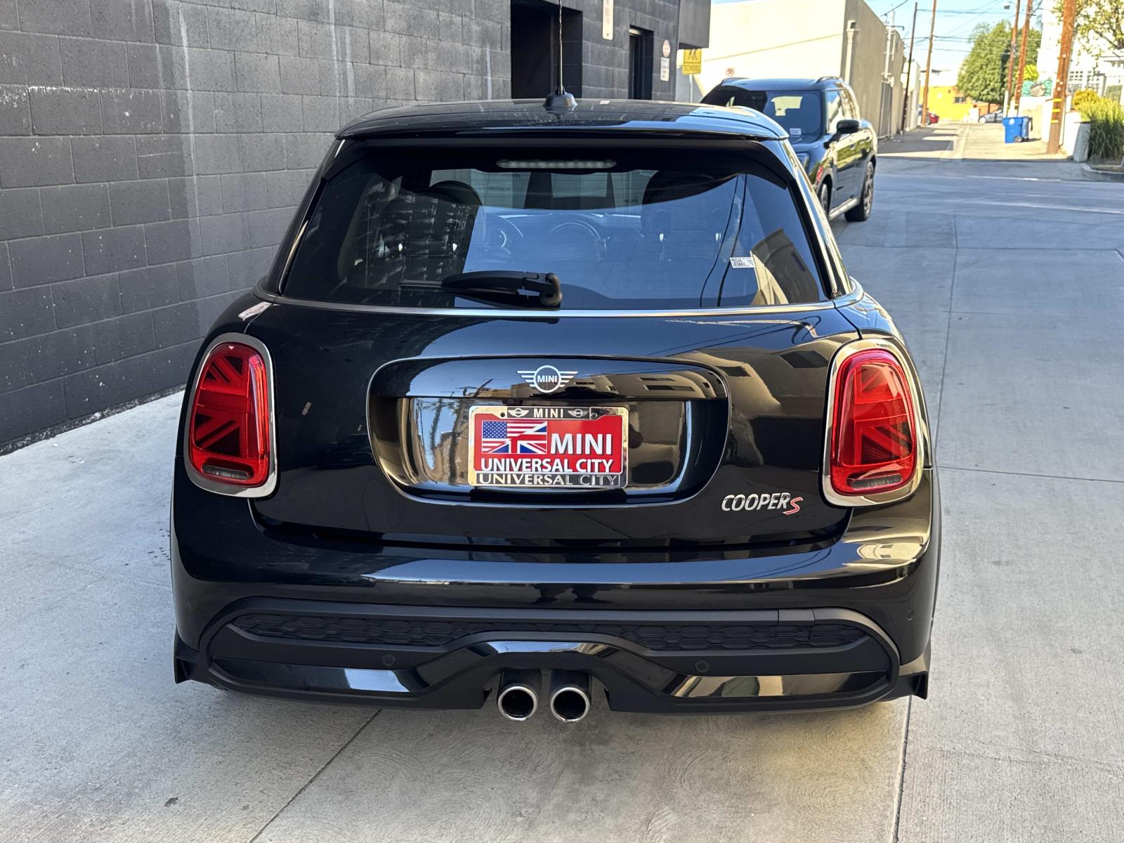 2023 Mini Cooper 4 Door Hardtop S photo 4