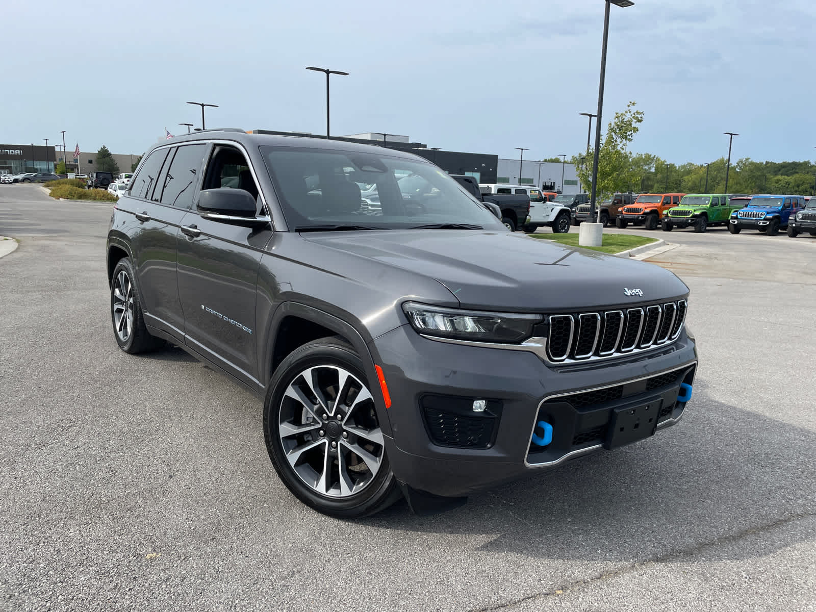 Used 2023 Jeep Grand Cherokee Overland 4xe with VIN 1C4RJYD68P8785154 for sale in Kansas City