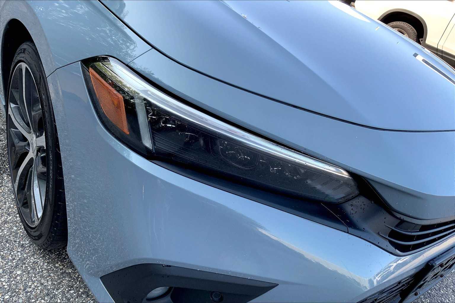 2024 Honda Civic Touring photo 25