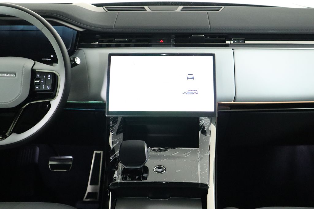 2025 Land Rover Range Rover Sport SE photo 13
