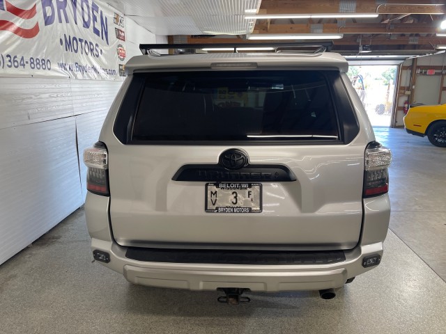 2022 Toyota 4Runner TRD Premium photo 4