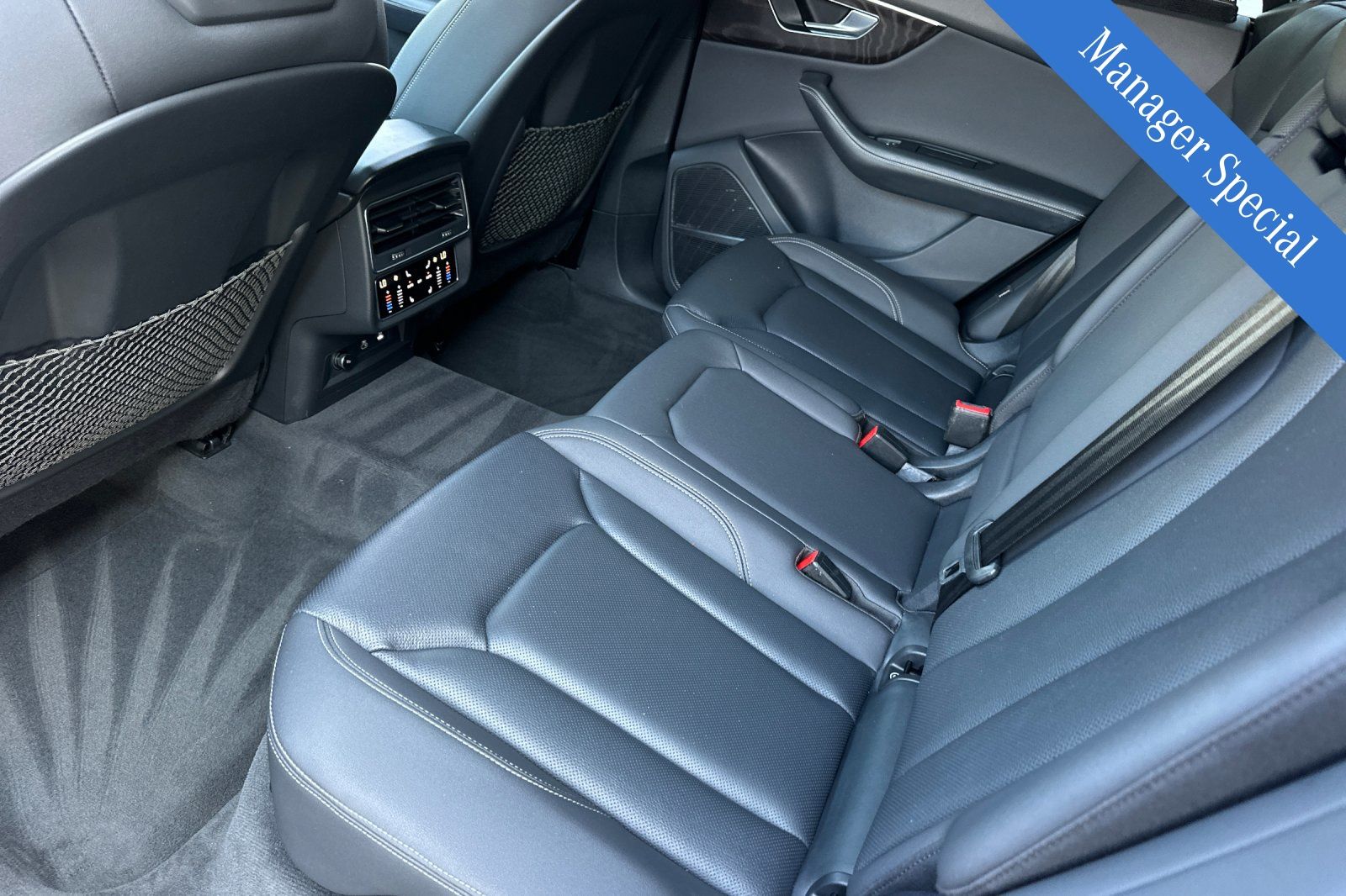 2022 Audi Q8 55 Prestige photo 9
